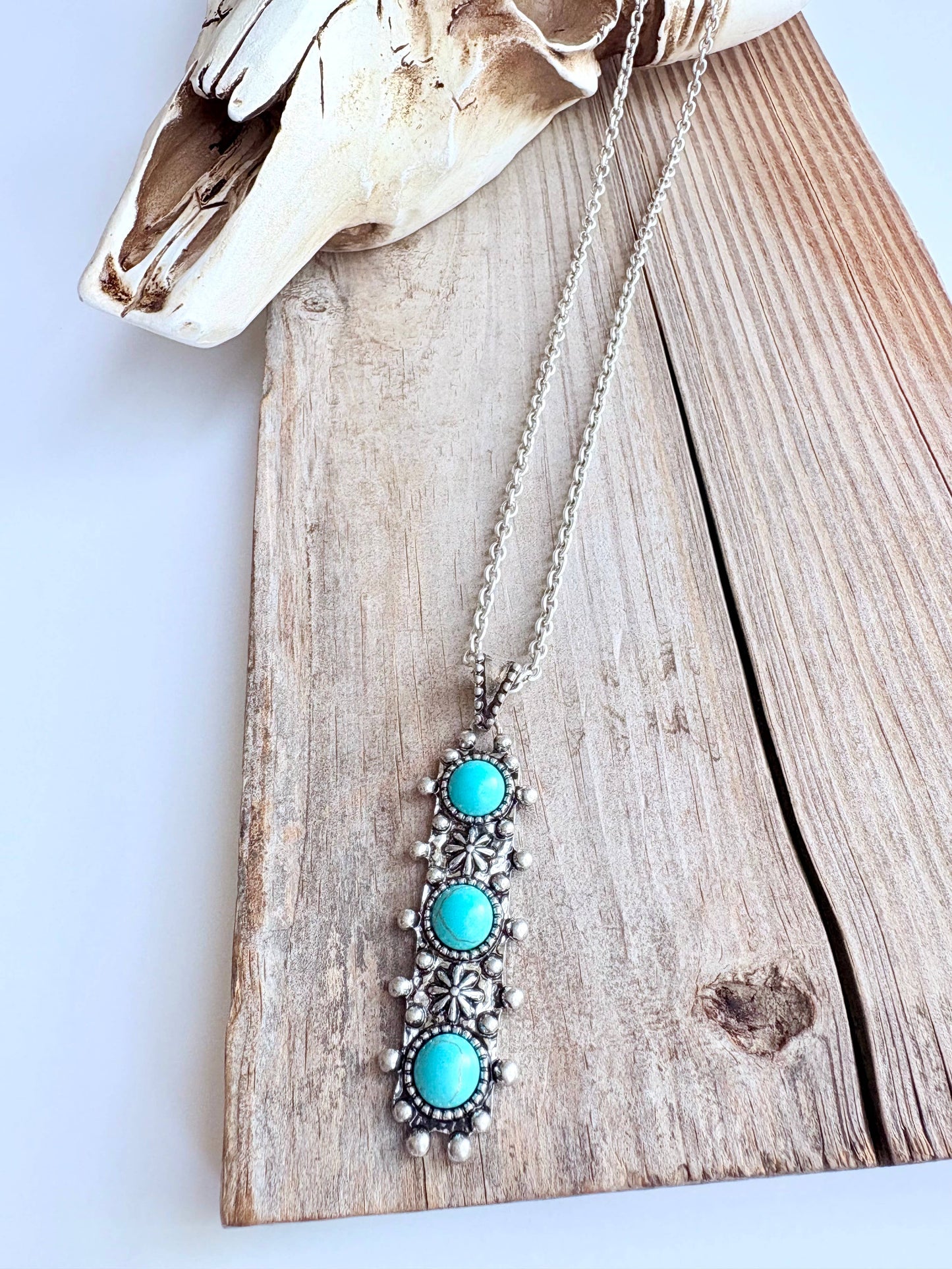 Western Concho Stone Bar Pendant Necklace
