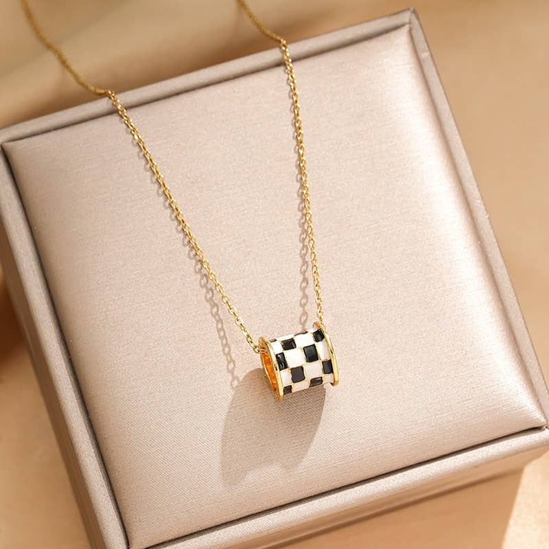 BARREL NECKLACE