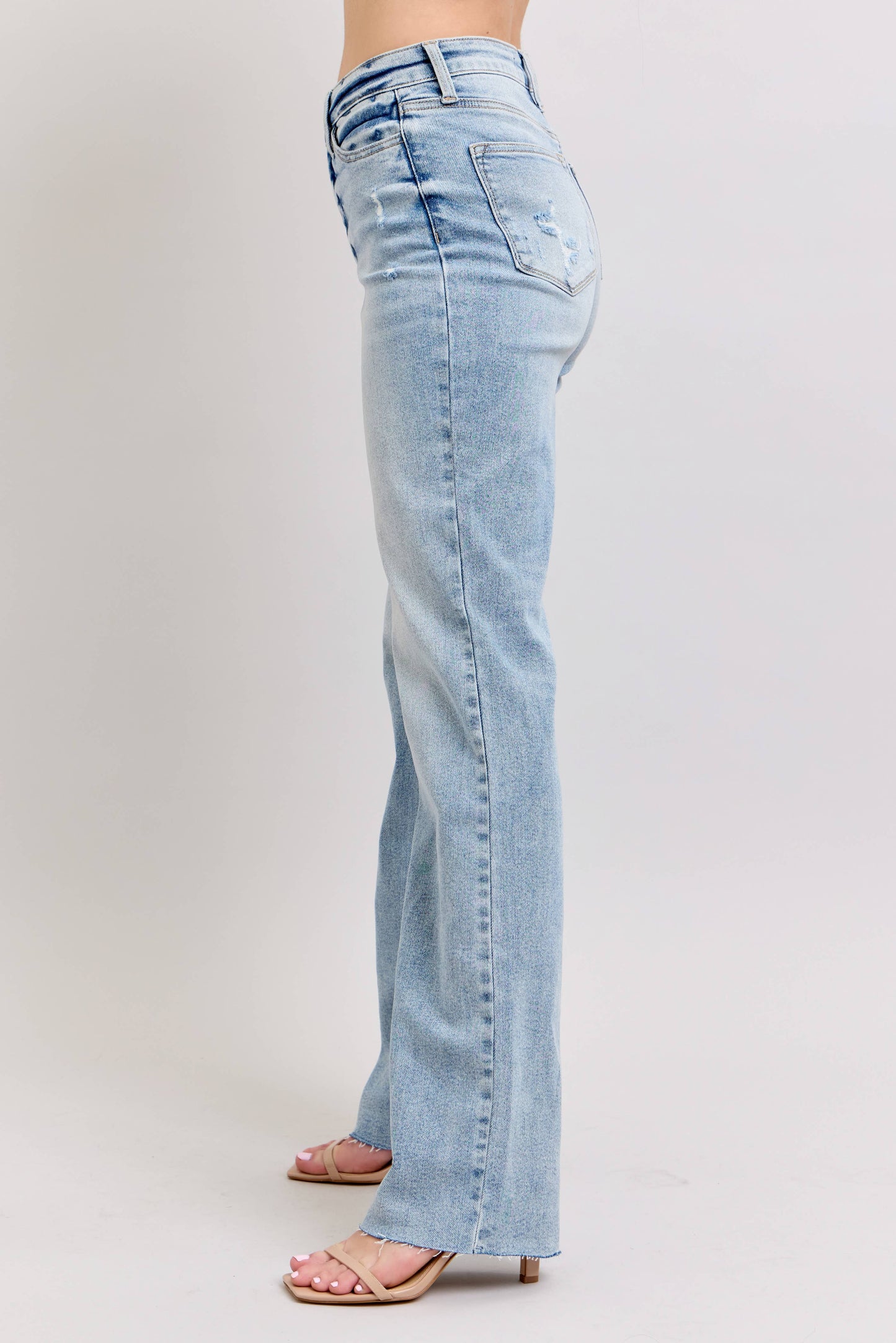 Judy Blue Light Wash Dad Jean