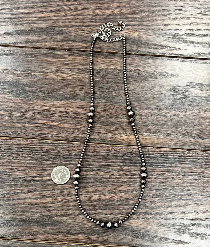 22-inch Clustered Polish Navajo Necklace