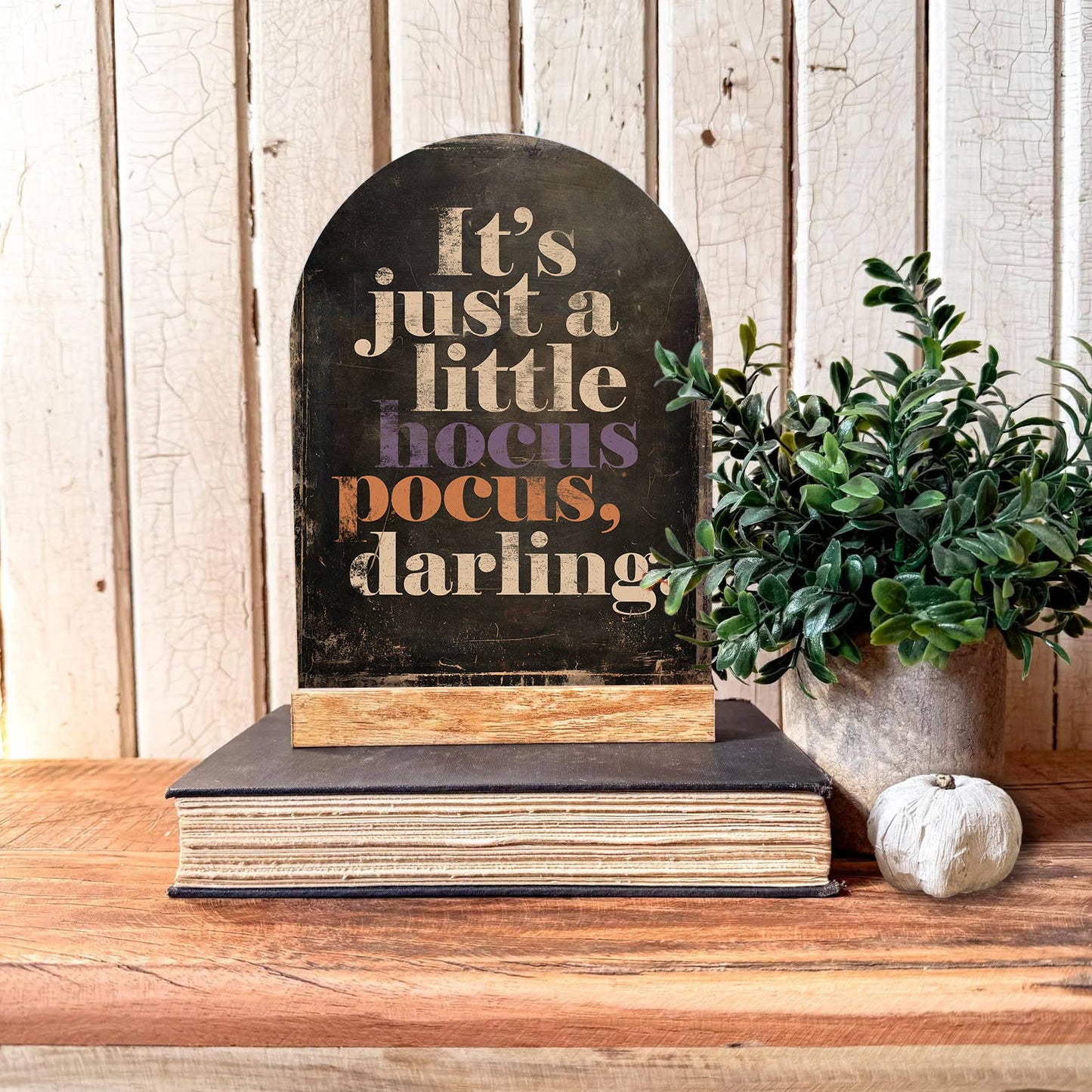 Hocus Pocus Arched Shelf Sitter