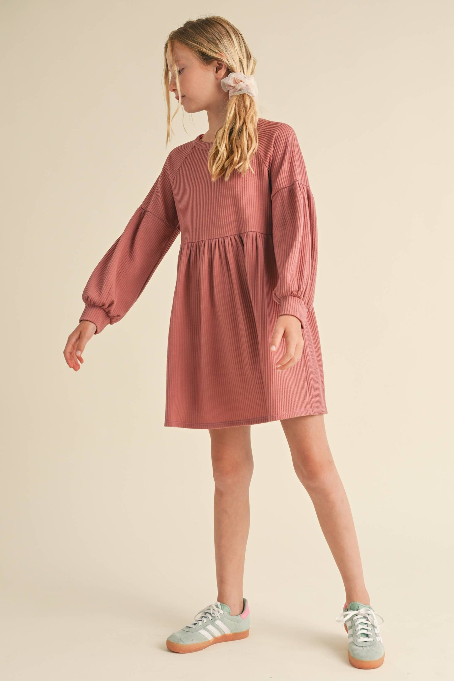 LONG SLEEVE KNIT DRESS