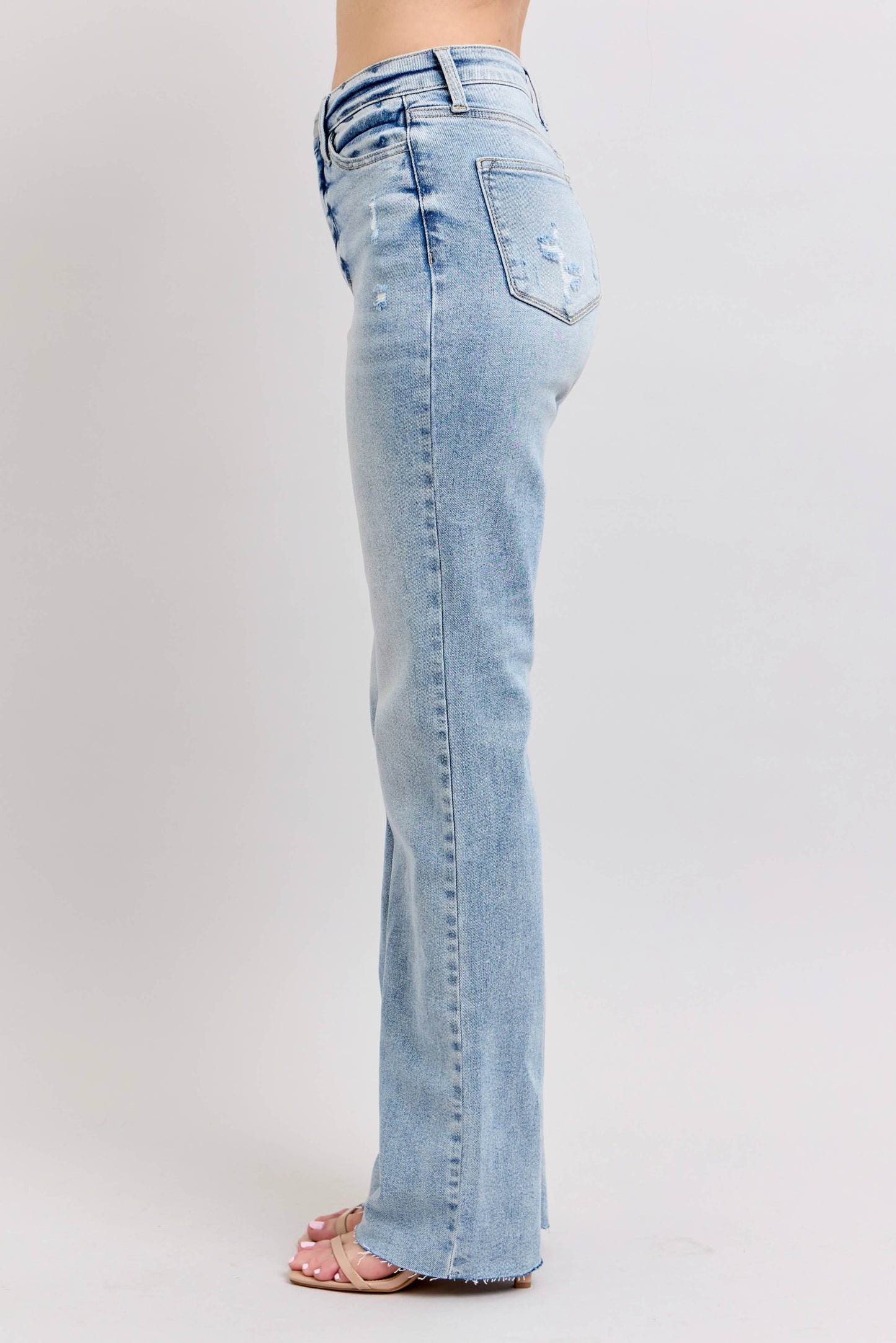 Judy Blue Light Wash Dad Jean