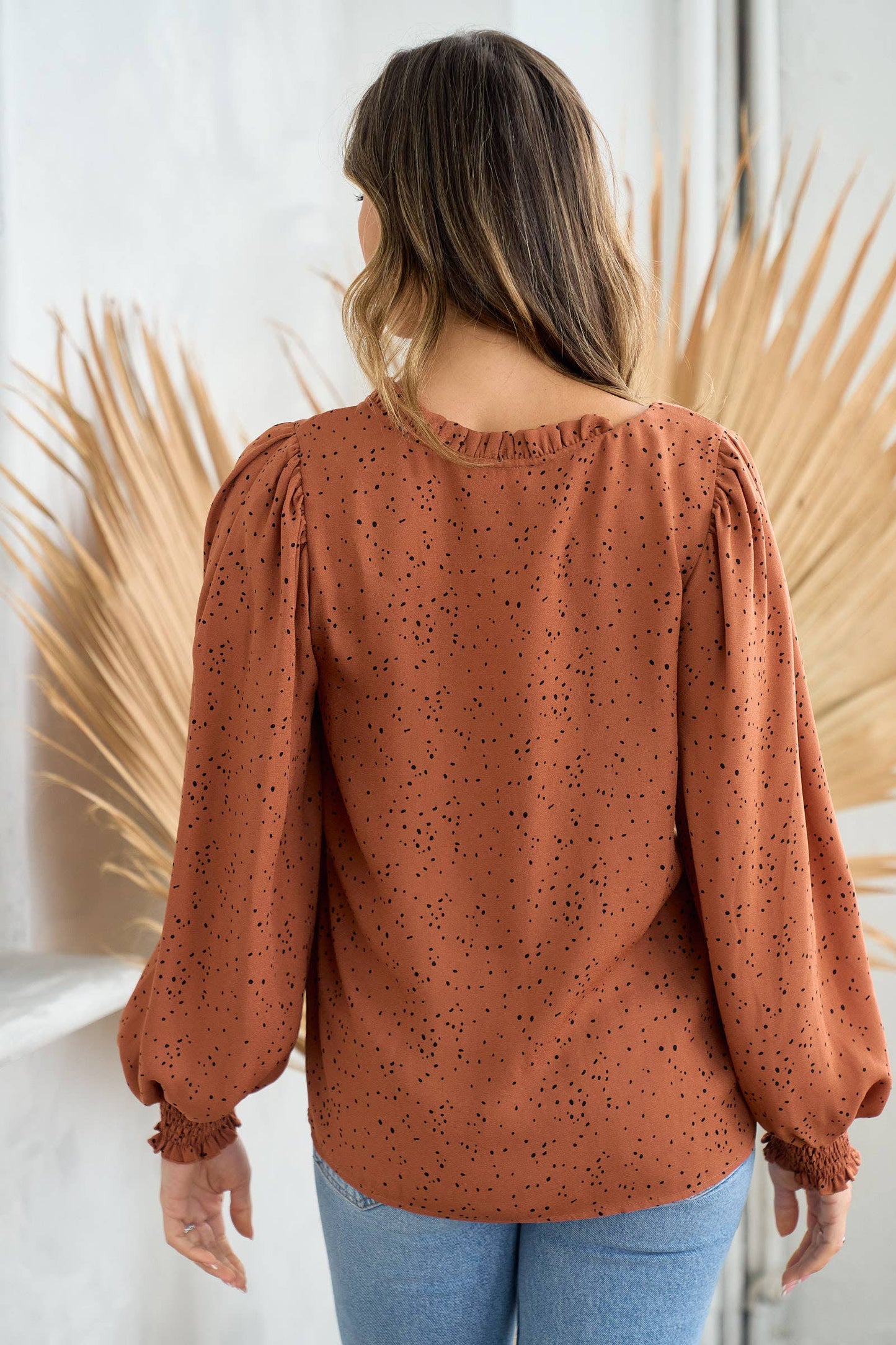 V neck ruffle and smocked puff detailed blouse