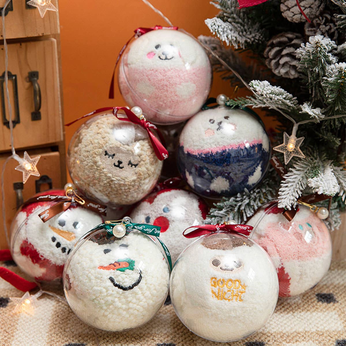 SANTA CLAUS FUZZY CHRISTMAS SOCKS