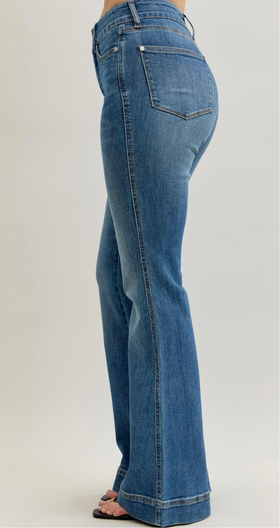 Judy Blue “Reese” Tummy Control Flare