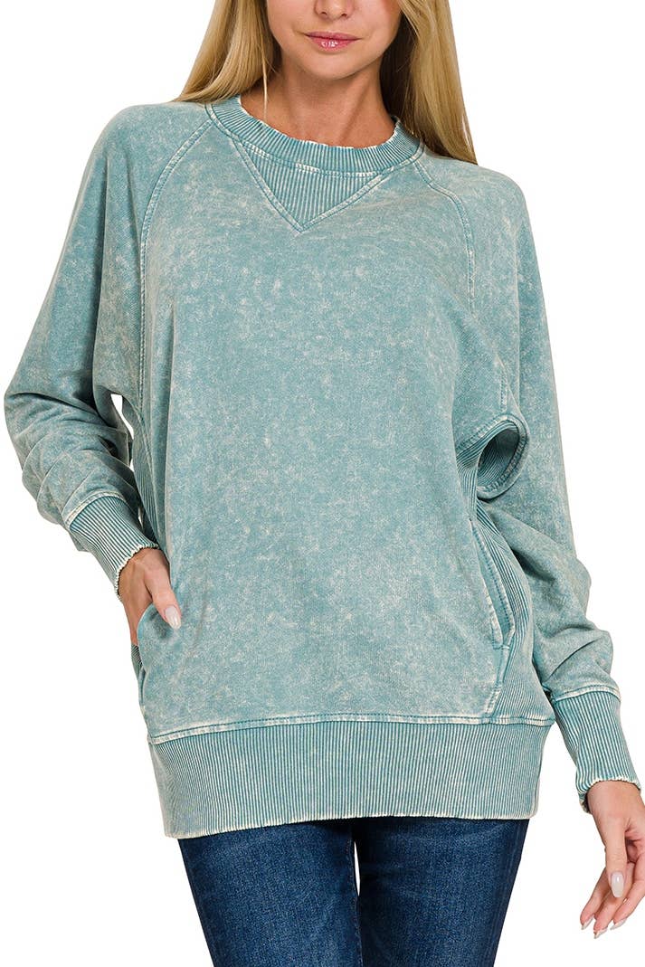 Acid Washed  Pullover With Pockets