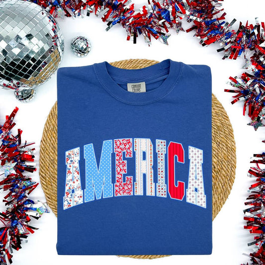 Patriotic America Patterned Graphic T-shirt