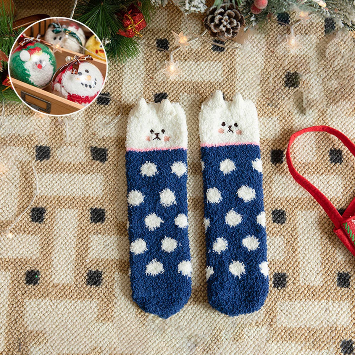SANTA CLAUS FUZZY CHRISTMAS SOCKS
