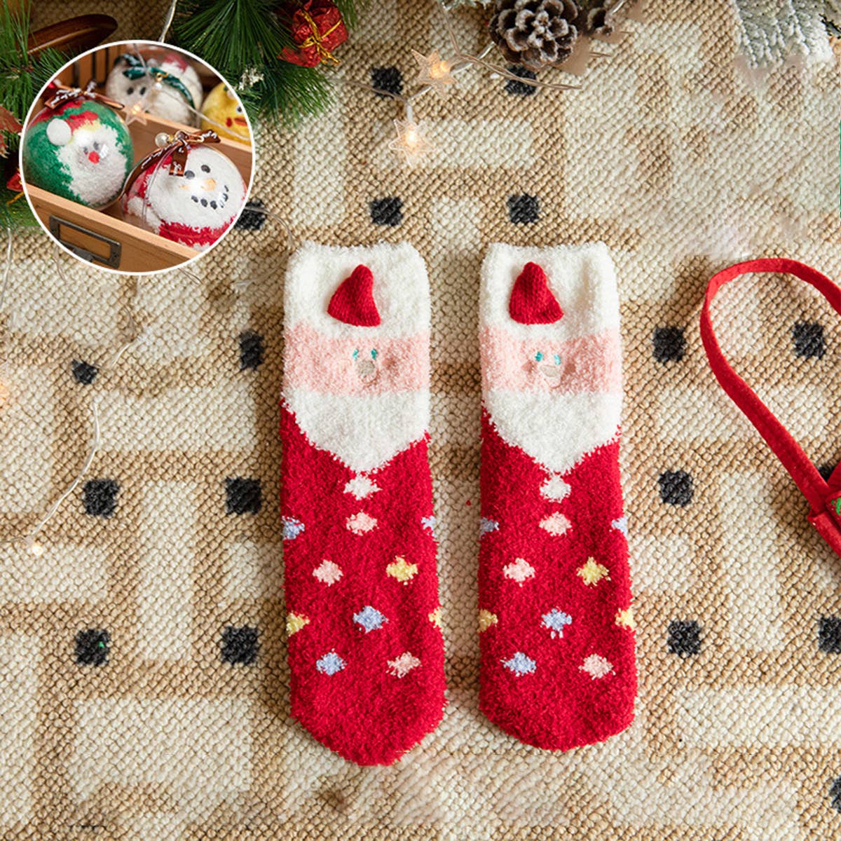 SANTA CLAUS FUZZY CHRISTMAS SOCKS