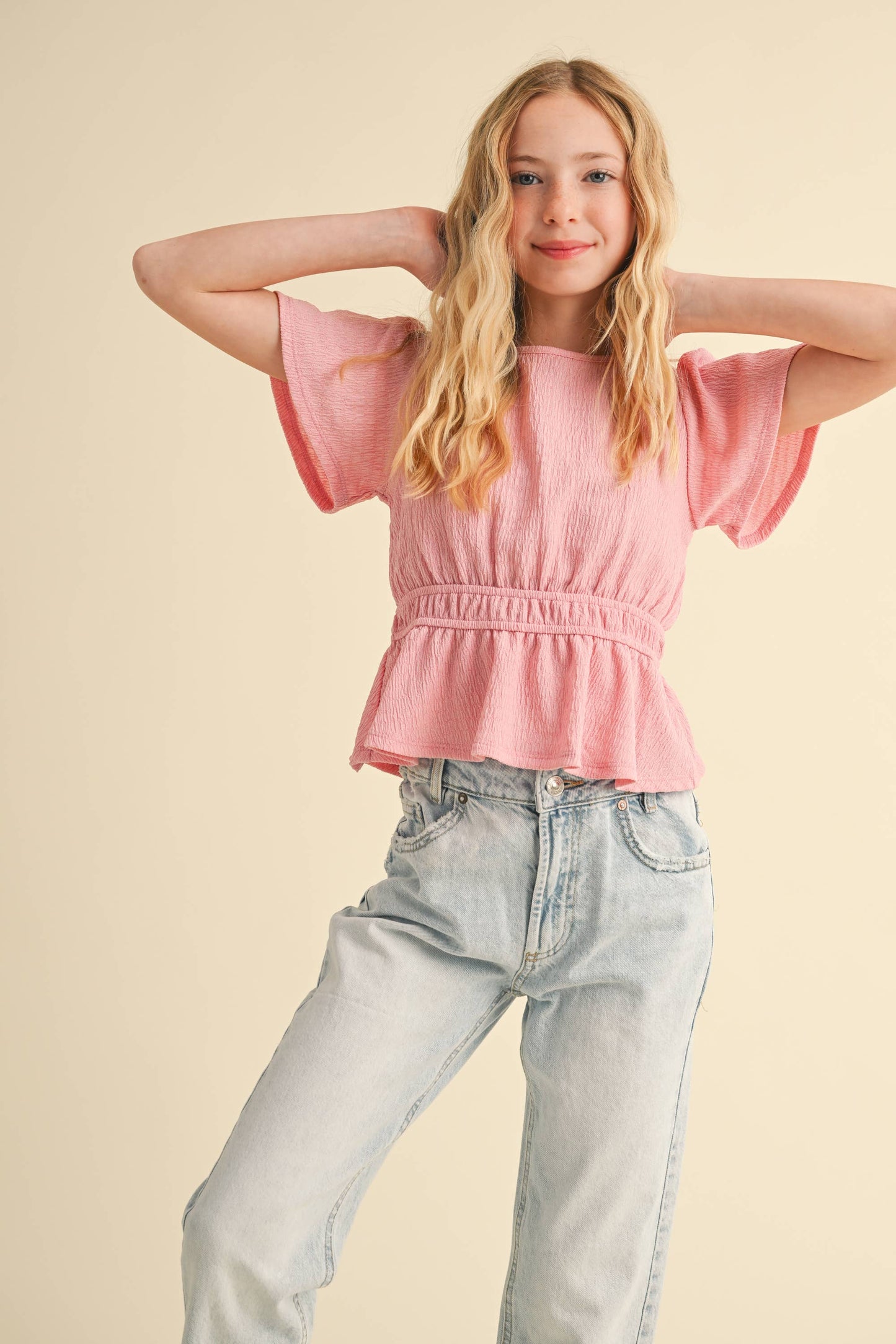 ROUND NECK FLUTTER SLV PEPLUM TOP W/ JULIETTE WAIST