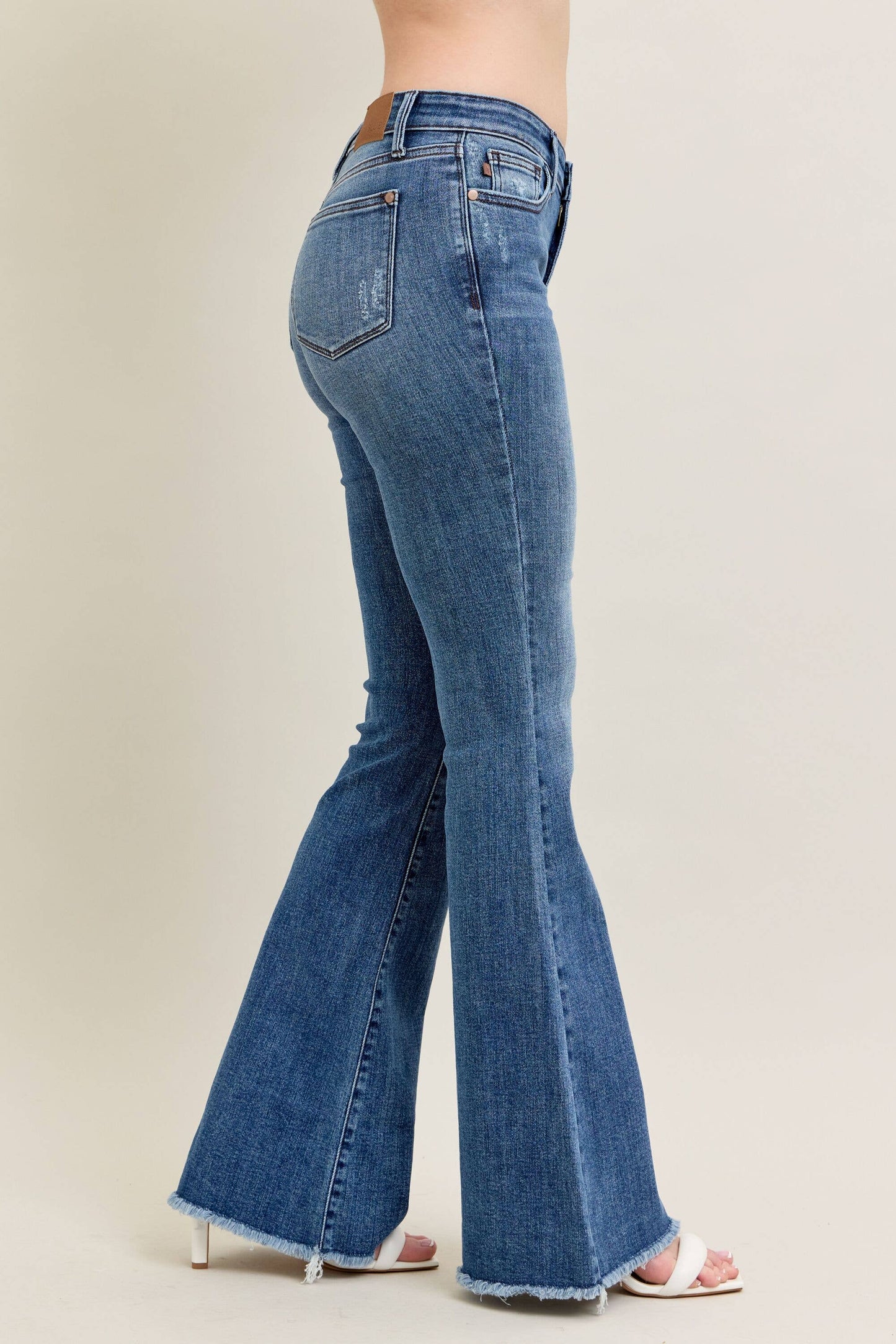 Judy Blue Vintage Wash Flare w/ Destroy and Fray Hem