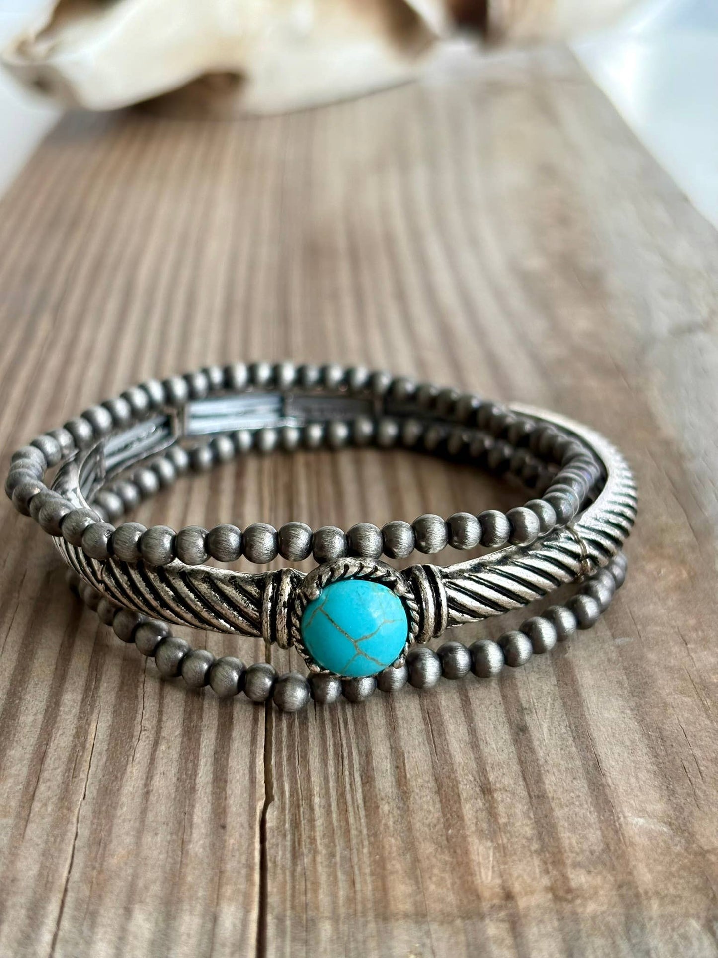 Western Navajo Glass Stone 3 Layer Stretch Bracelet