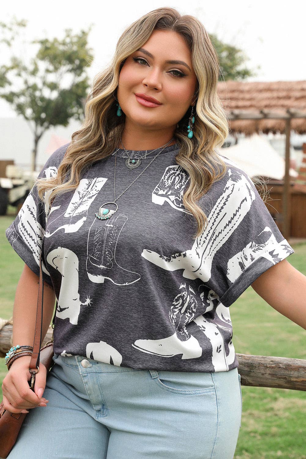Western Boots Graphic Plus Size Casual Tee