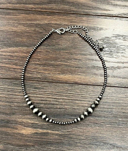 16" Clustered Navajo Bead Necklace