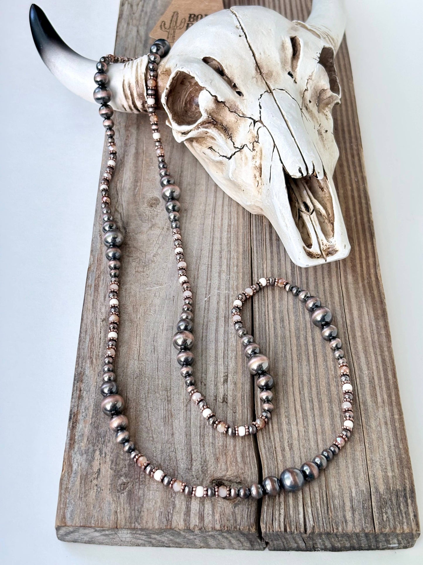 Roh Necklace