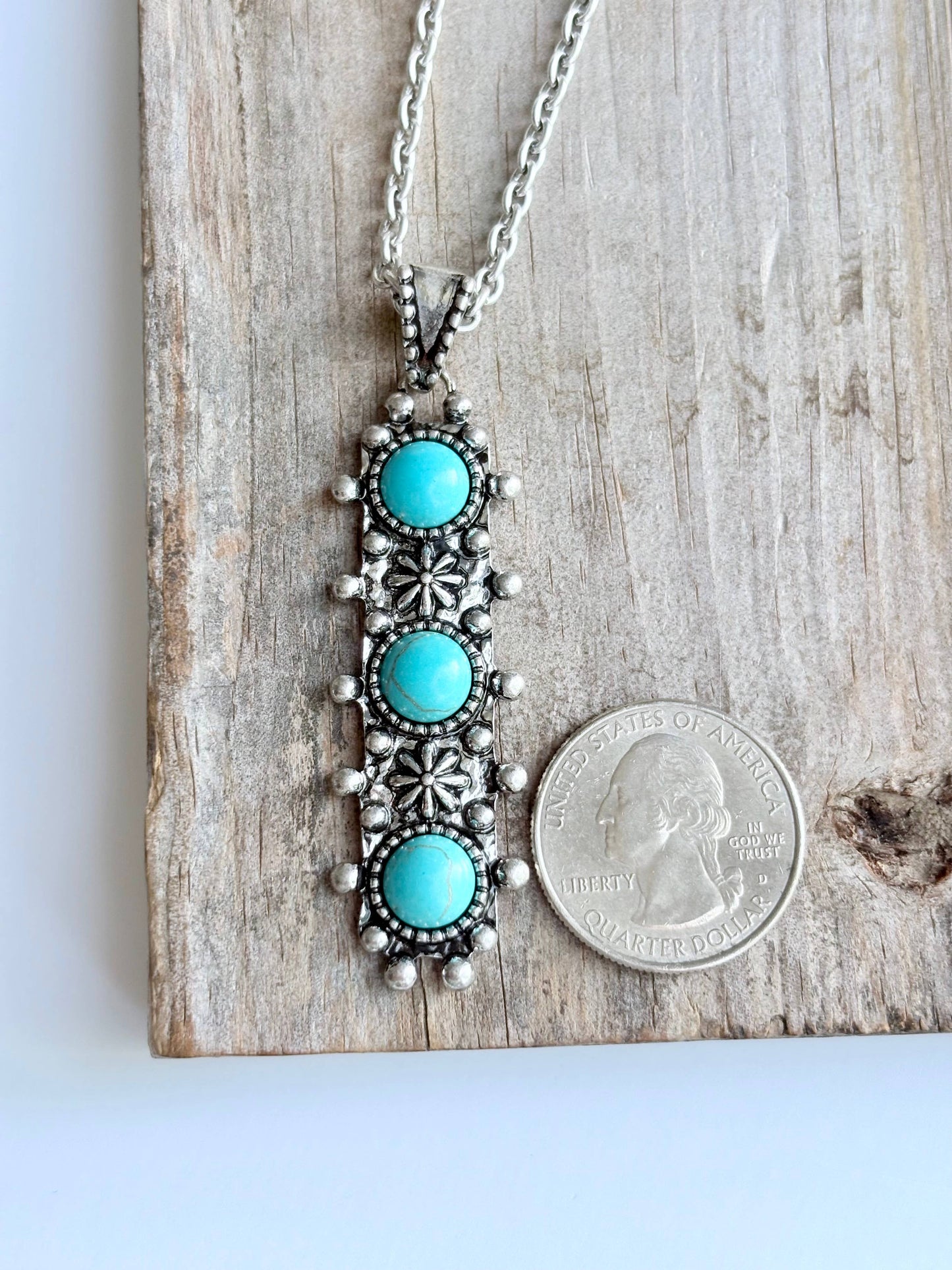 Western Concho Stone Bar Pendant Necklace