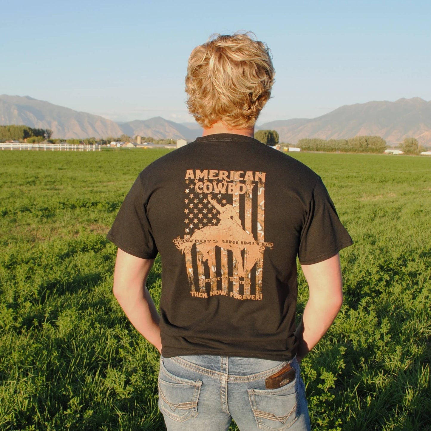 Men's  Bronc T-Shirt