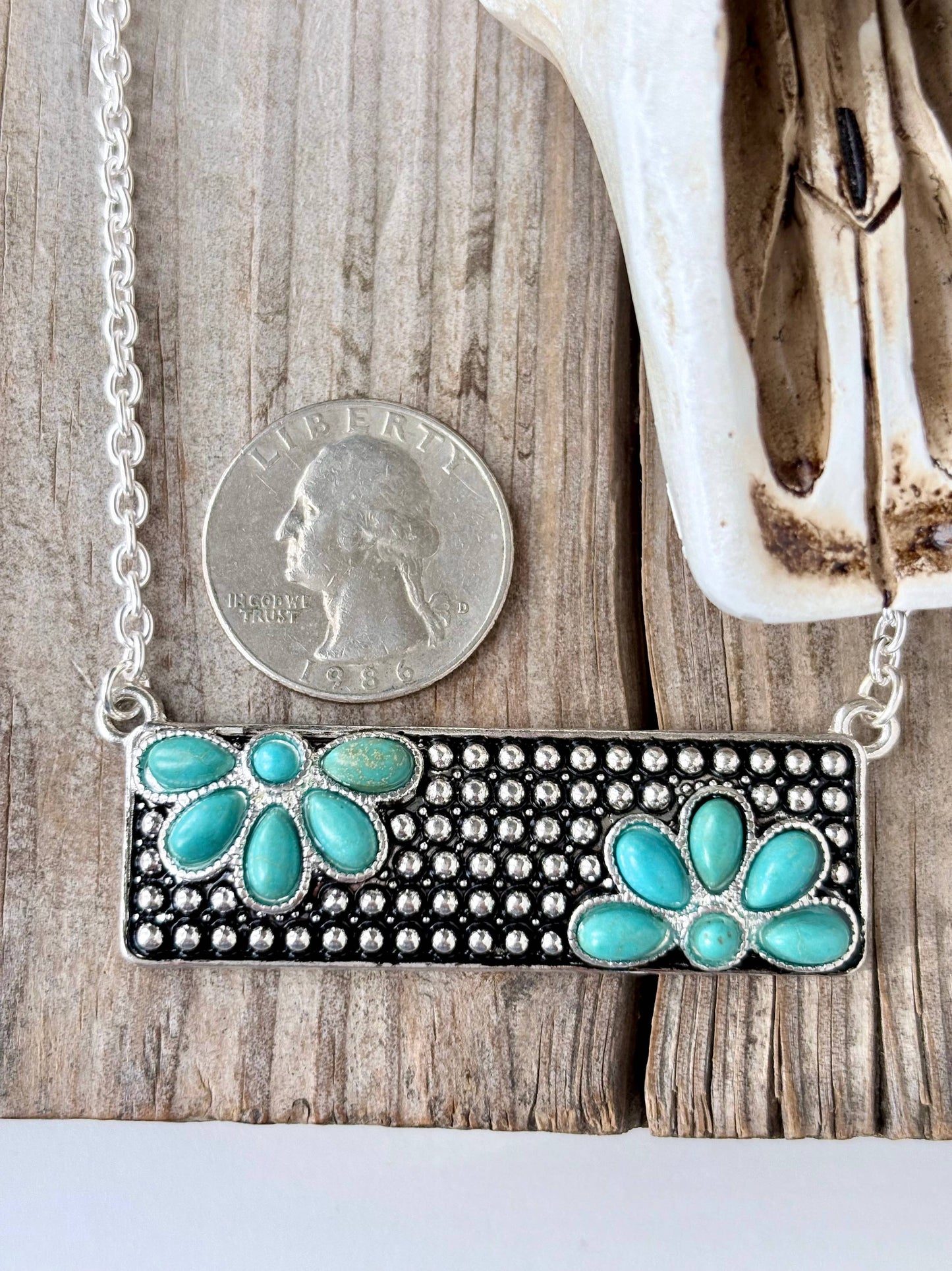 Western Style Turquoise Stone Bar Pendant Chain Necklace