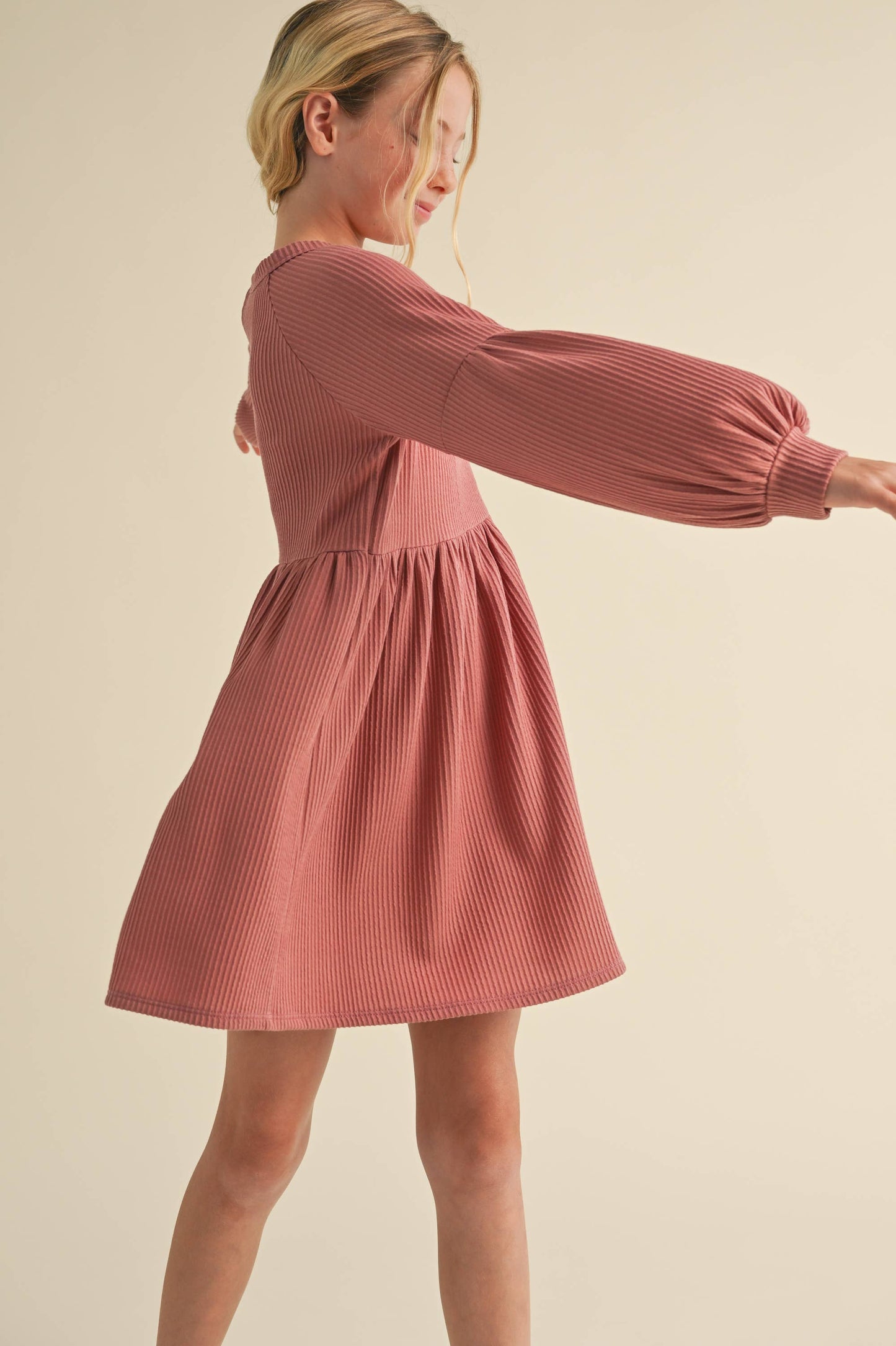 LONG SLEEVE KNIT DRESS