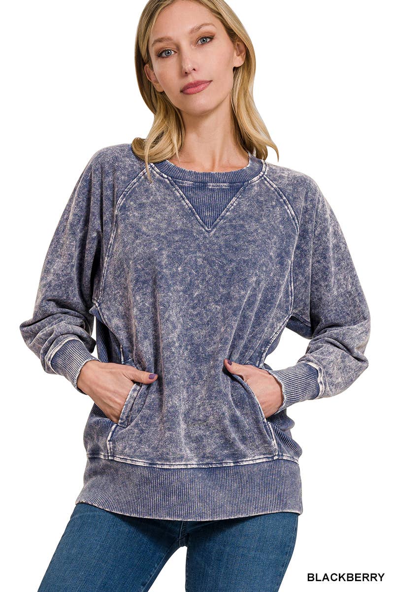 Acid Washed  Pullover With Pockets