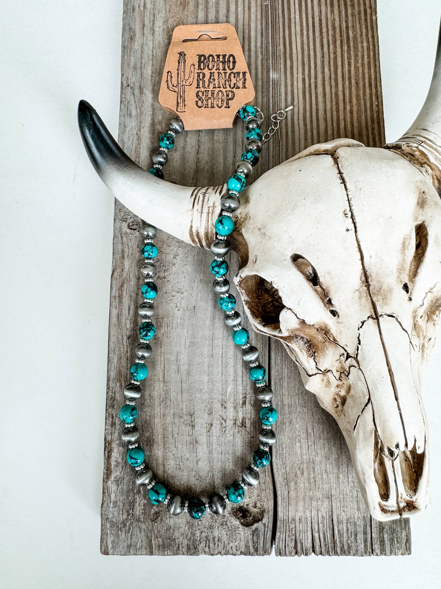 Western Navajo Style Pearl and Bead 18” Necklace