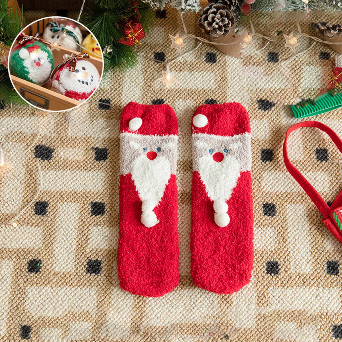 SANTA CLAUS FUZZY CHRISTMAS SOCKS