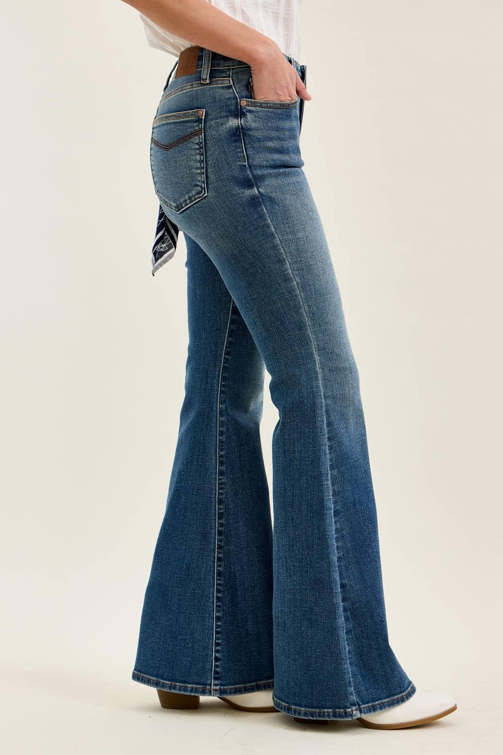Jaqueline Flare Jeans